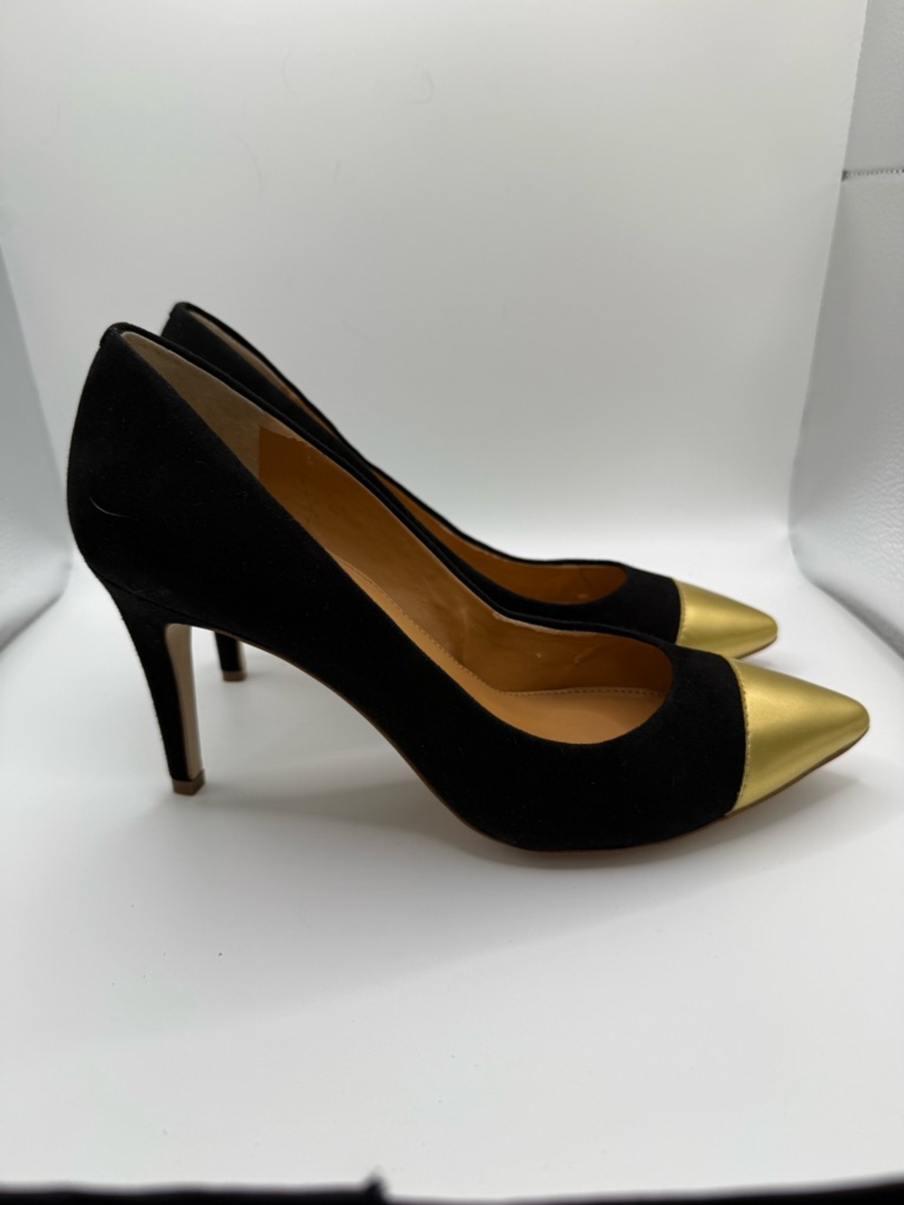 J‎ Crew Sasha Black Suede Pumps Gold Toe Cap Size 8 Elegant